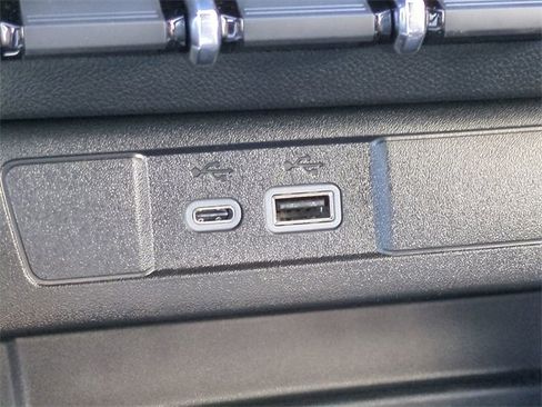 New 2026 Chevrolet Colorado Z71 w/ Technology Package image 23