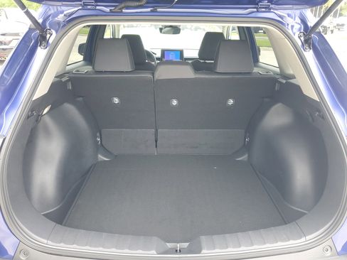 Certified 2025 Toyota Corolla Cross LE image 9