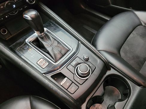 Used 2018 MAZDA CX-5 Touring w/ Preferred Equipment Package AWD/4WD image 26