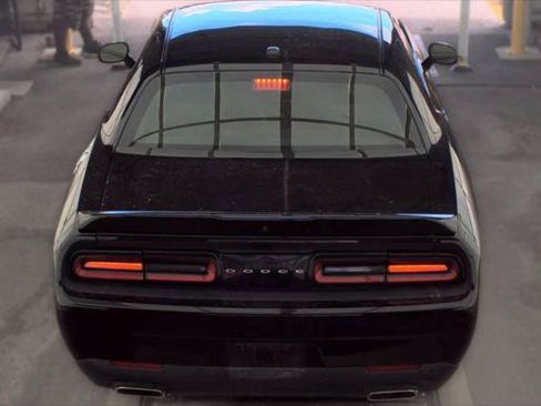 Used 2022 Dodge Challenger GT RWD image 8