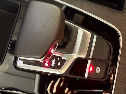 Used 2023 Audi Q5 e Prestige w/ Prestige Package image 18