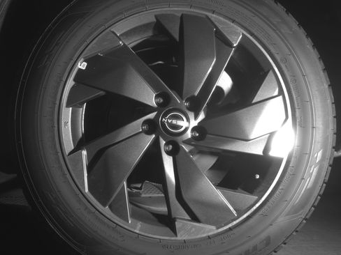 Used 2025 Nissan Rogue SV AWD/4WD image 14