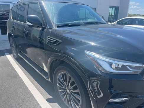 Used 2023 INFINITI QX80 Sensory w/ Cargo Package AWD/4WD image 3