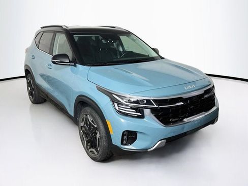 Used 2024 Kia Seltos SX AWD/4WD image 3