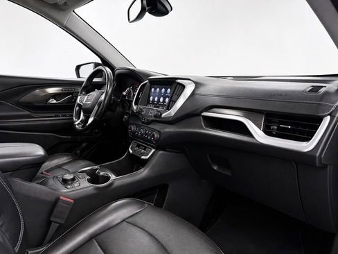 Used 2022 GMC Terrain SLT w/ Infotainment Package II AWD/4WD image 16