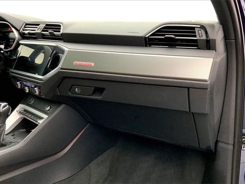 Certified 2025 Audi Q3 2.0T Premium Plus image 16