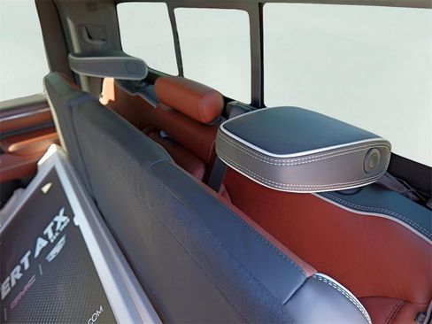 New 2025 GMC Sierra 3500 Denali Ultimate image 25