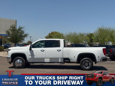 Used 2020 Chevrolet Silverado 3500 LTZ w/ Technology Package AWD/4WD image 8