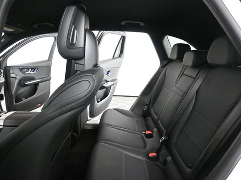 Certified 2025 Mercedes-Benz GLC 300 4MATIC image 18