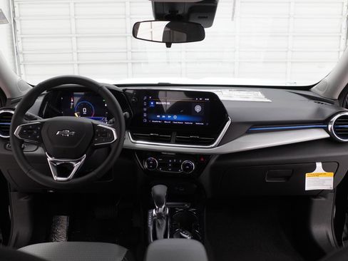 New 2026 Chevrolet Trax LT image 33