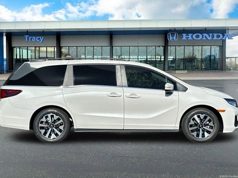 New 2026 Honda Odyssey EX-L image 4
