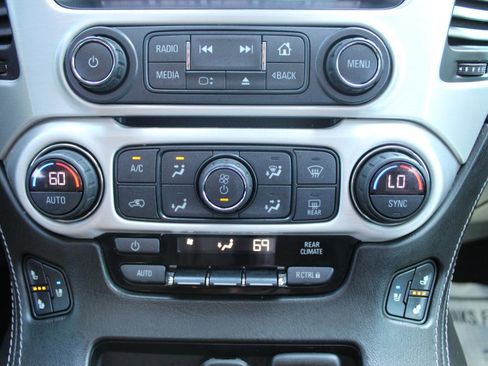 Used 2018 GMC Yukon SLT w/ Premium Edition AWD/4WD image 35