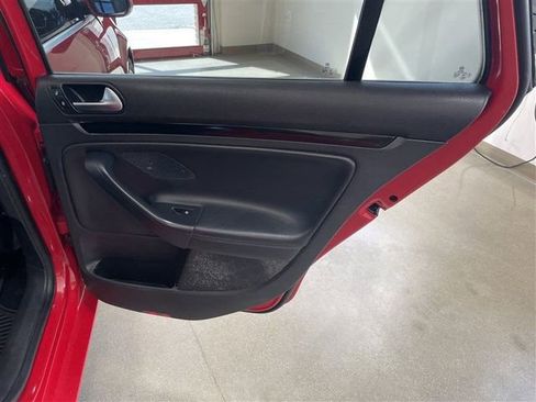 Used 2011 Volkswagen Jetta TDI w/ Wheel & Sunroof Pkg FWD image 25