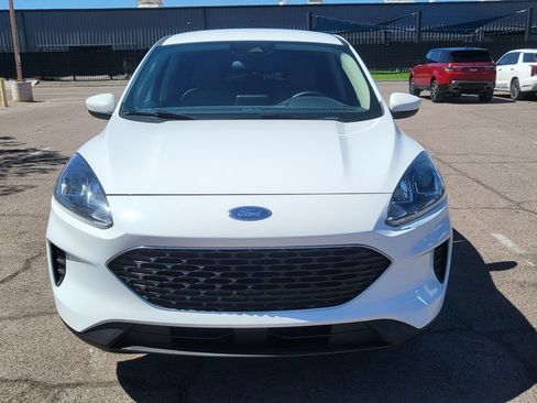 Used 2020 Ford Escape SE AWD/4WD image 3