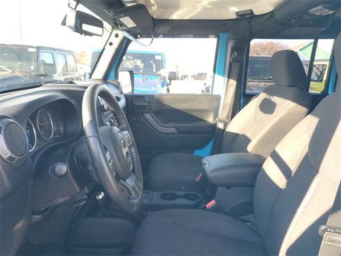 Used 2017 Jeep Wrangler Unlimited Sport w/ Dual Top Group image 17
