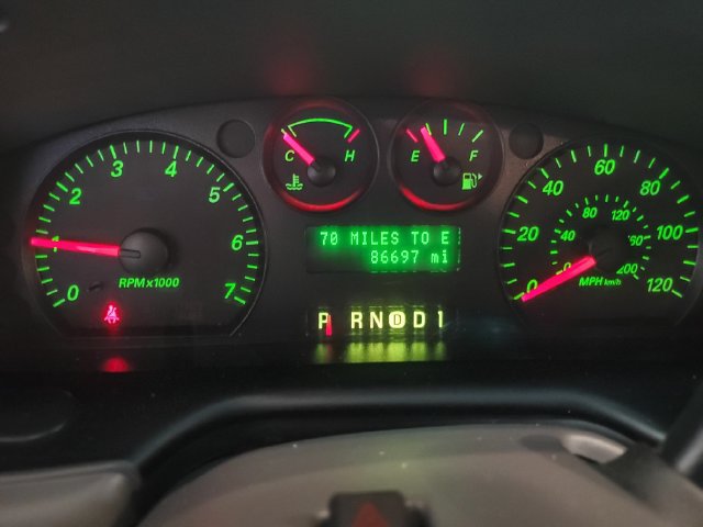 Used 2005 Ford Taurus SE FWD image 17