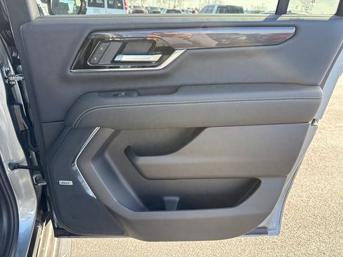 New 2026 GMC Yukon XL Elevation image 34