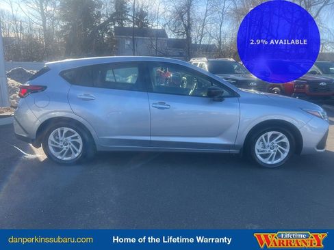 Certified 2025 Subaru Impreza 2.0i image 6
