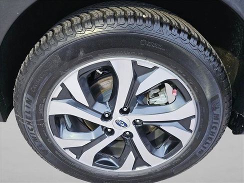 Used 2022 Subaru Outback Touring AWD/4WD image 25