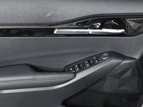 Certified 2025 Kia Seltos EX image 19