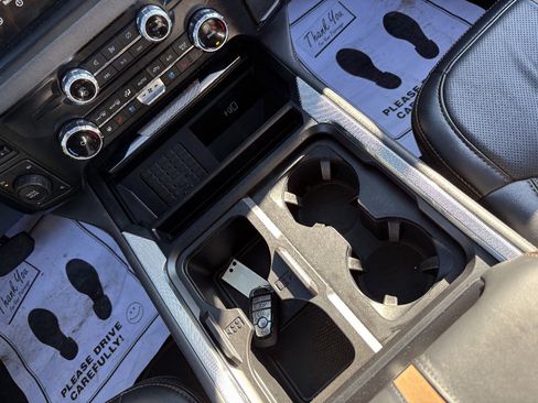 Used 2024 Ford F250 Platinum image 28