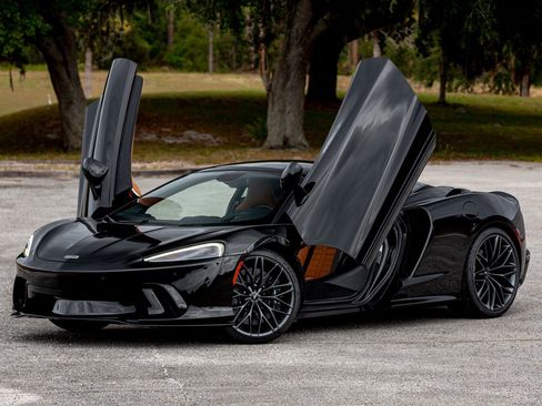 Used 2025 McLaren GTS image 17