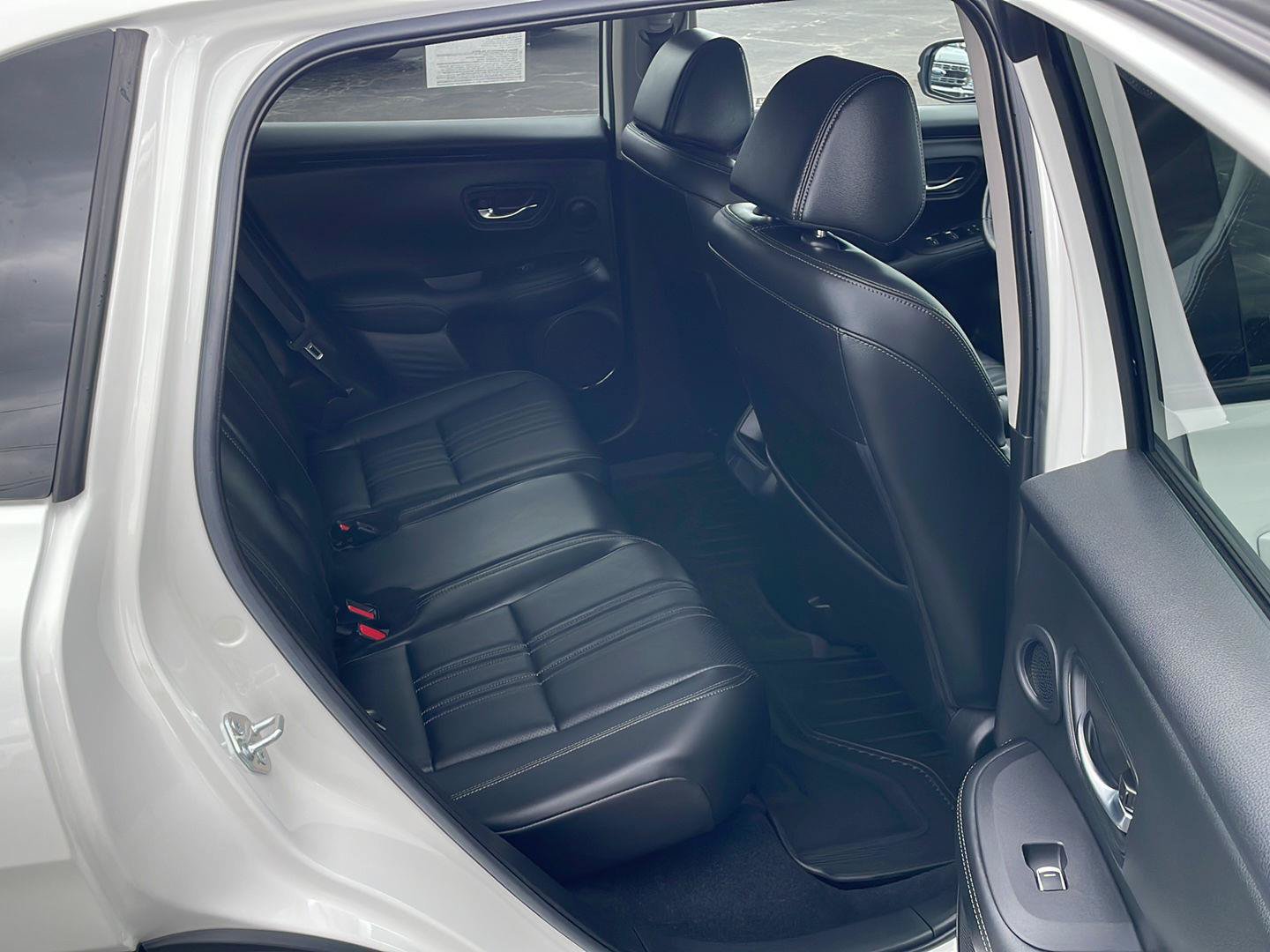 Used 2024 Honda HR-V EX-L image 27