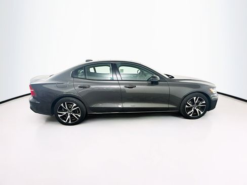 Used 2025 Volvo S60 B5 Core image 10