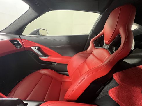 Used 2019 Chevrolet Corvette Z06 RWD image 13