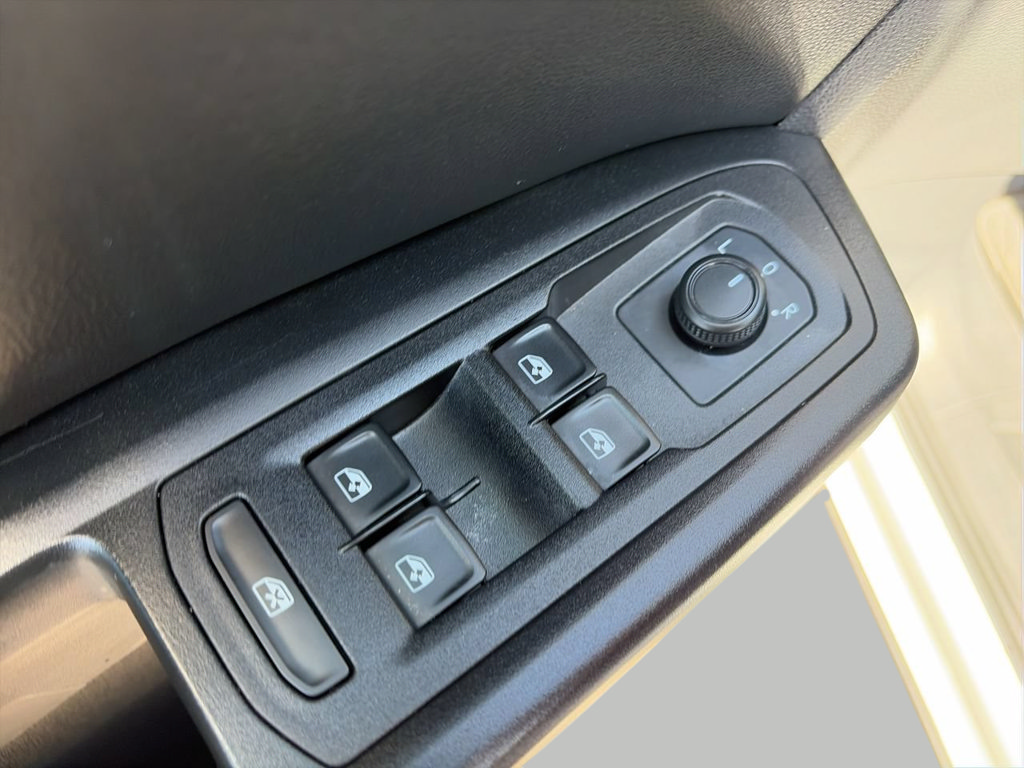 Used 2020 Volkswagen Atlas Cross Sport SE FWD image 15