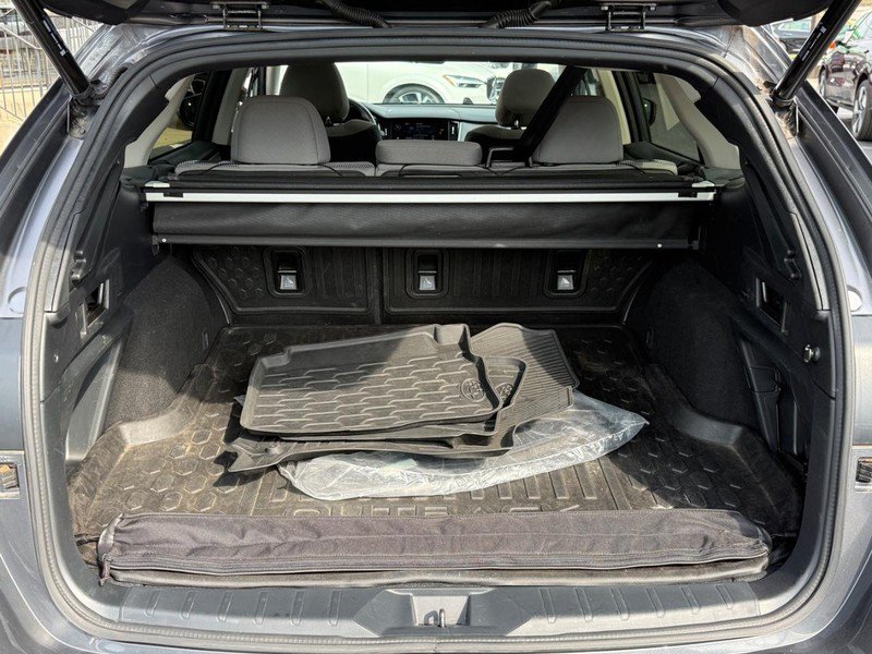 Used 2022 Subaru Outback Premium AWD/4WD image 5