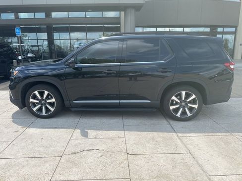 Used 2023 Honda Pilot Elite image 2