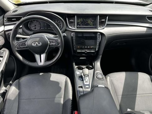 Used 2022 INFINITI QX50 Essential AWD/4WD image 16