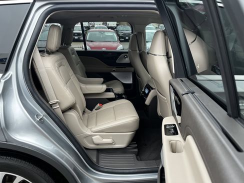 Used 2023 Lincoln Aviator Reserve w/ Equipment Group 201A image 14
