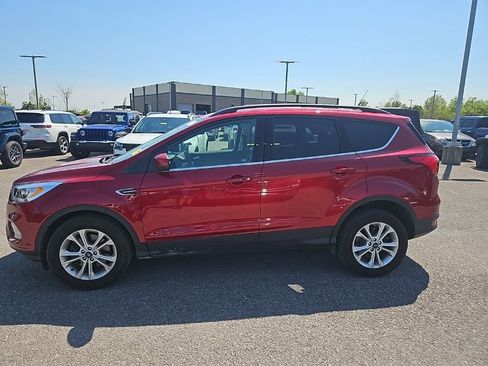 Used 2019 Ford Escape SEL image 4