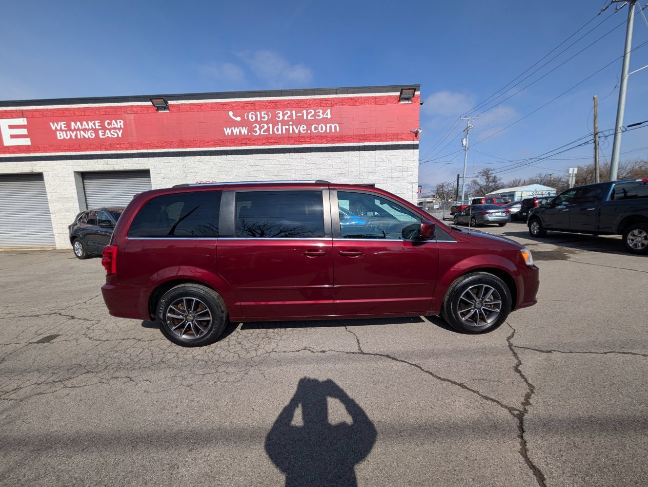 Used 2017 Dodge Grand Caravan SXT FWD image 5