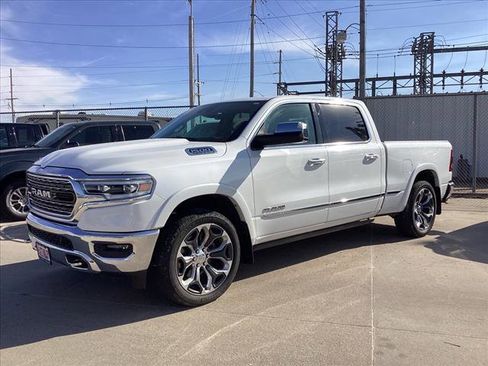 Used 2020 RAM 1500 Limited image 2