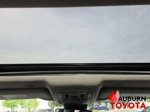 New 2026 Toyota Highlander Limited AWD/4WD image 29