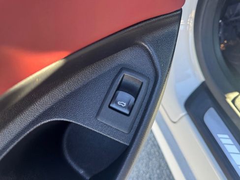 Used 2023 BMW M440i Coupe w/ Premium Package image 10