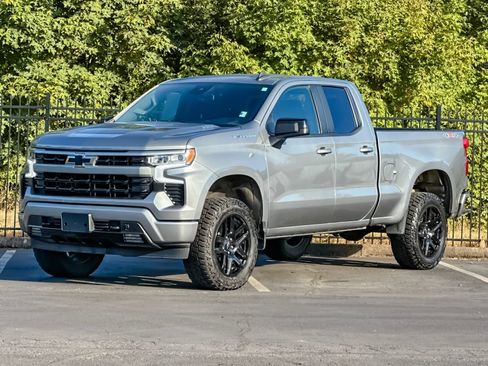Used 2023 Chevrolet Silverado 1500 RST AWD/4WD image 7