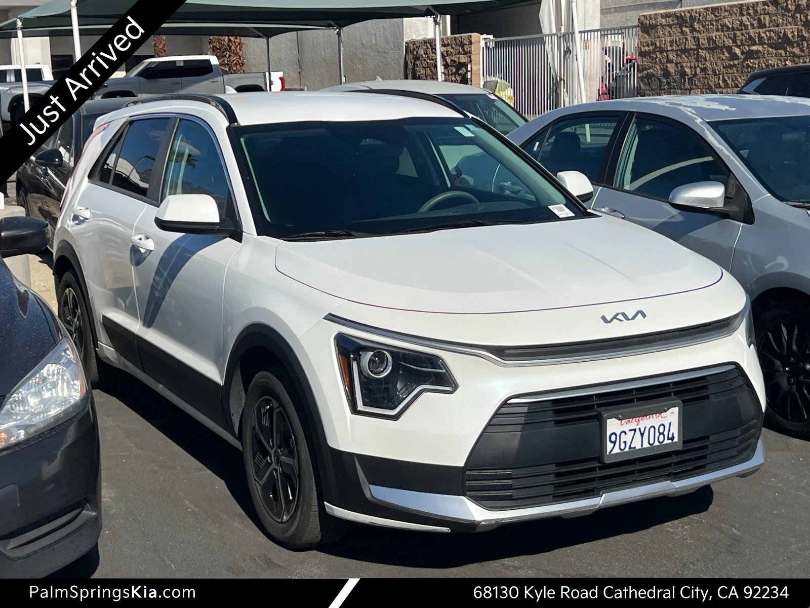 Used 2023 Kia Niro LX FWD image 1