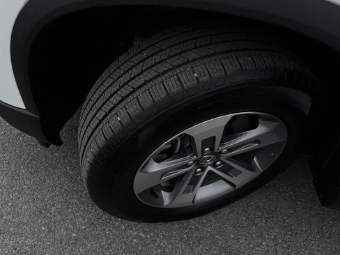 Certified 2025 Honda Pilot EX-L image 12