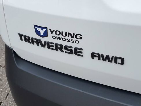 Certified 2023 Chevrolet Traverse RS AWD/4WD image 36
