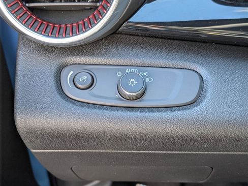 Used 2024 Chevrolet Trax RS image 20