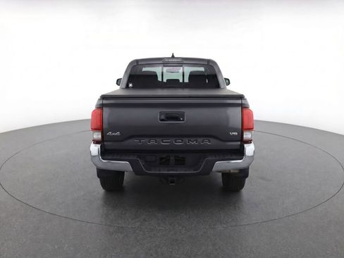 Used 2023 Toyota Tacoma SR5 AWD/4WD image 7