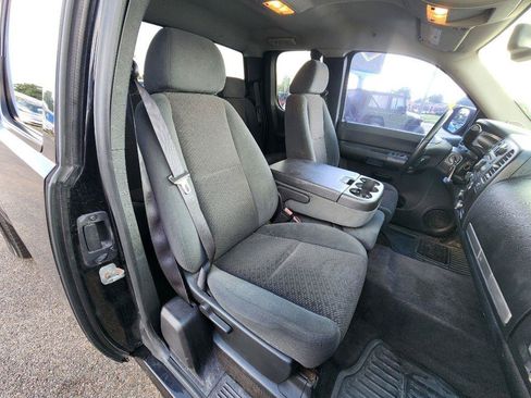 Used 2007 Chevrolet Silverado 1500 LT w/ 1LT Convenience Package AWD/4WD image 16