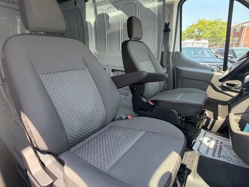 Certified 2026 Ford Transit 250 148 Medium Roof RWD image 34