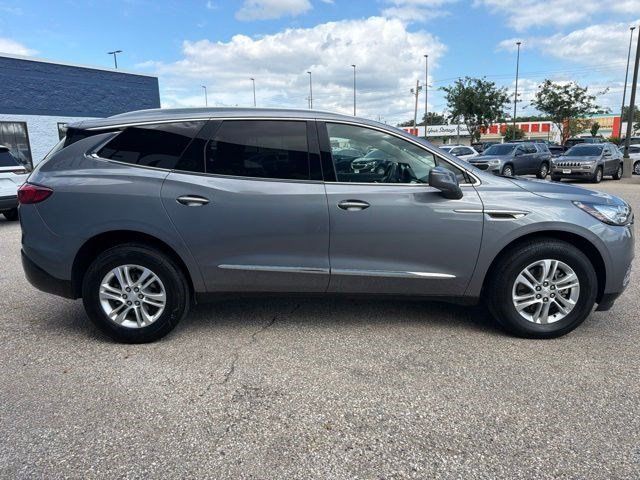 Used 2018 Buick Enclave Essence AWD/4WD image 6