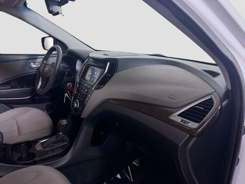 Used 2017 Hyundai Santa Fe Sport image 29