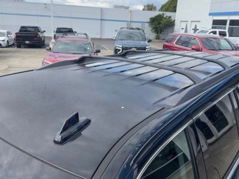 Used 2016 Chevrolet Suburban LT AWD/4WD image 13